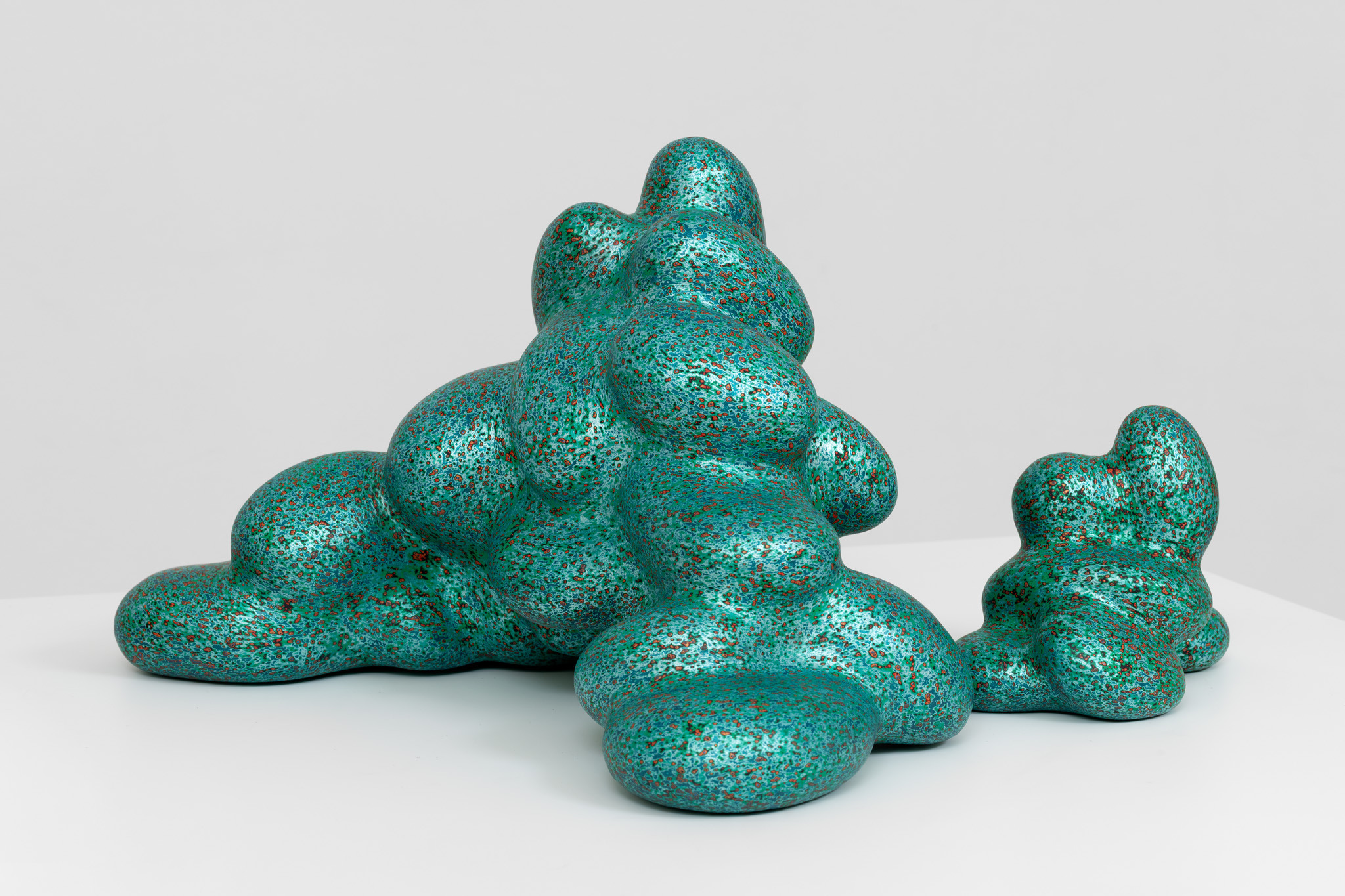 ウォヌ artist made New Work | Ken Price | Xavier Hufkens